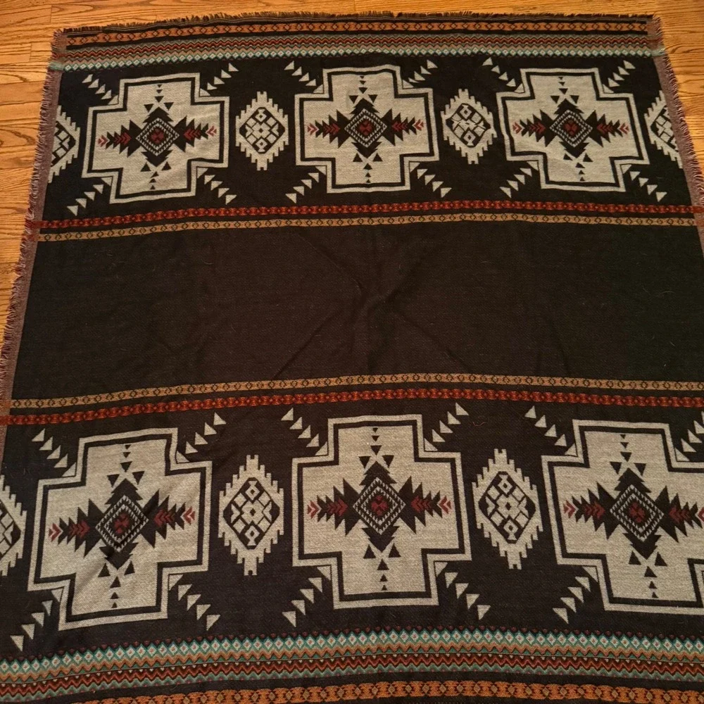 2.8.5 Charlotte Russe Reversible Southwestern Blanket Wrap Shawl 58.75x60 Boho